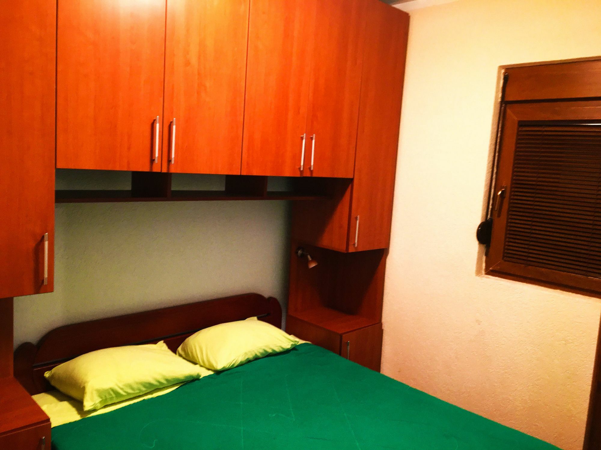 Apartments Lola Тиват Екстер'єр фото